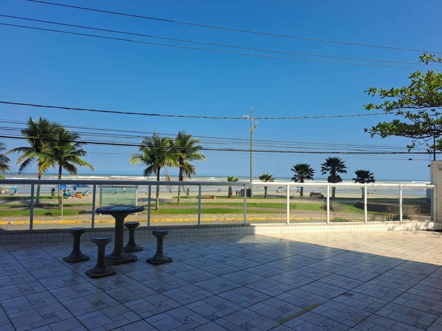 Apto Aconchegante Beira Mar Com Ar No Quarto Solemar Exterior foto